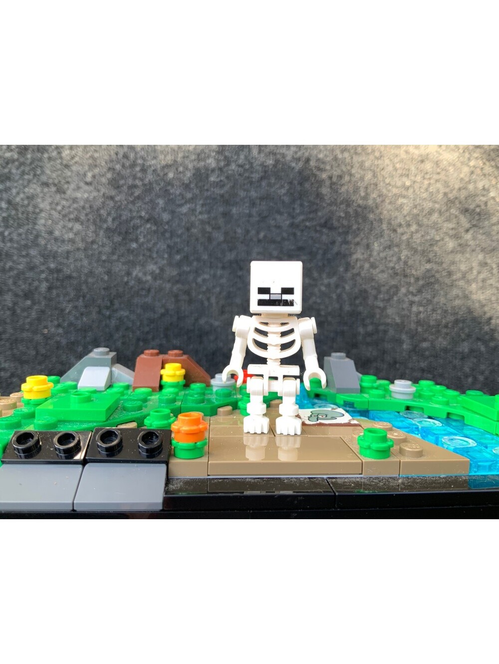 LEGO Minecraft Skeleton Minifigure min011 hostile mob